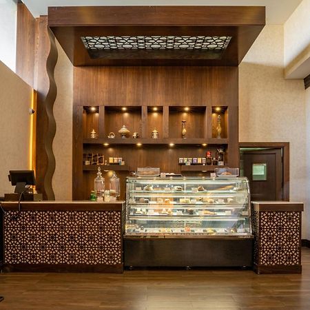 Danat Al Ain Resort Buitenkant foto The Coffee Shop