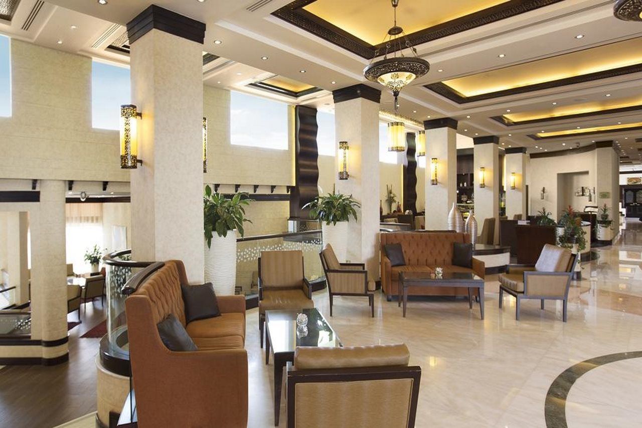 Danat Al Ain Resort Buitenkant foto Lobby