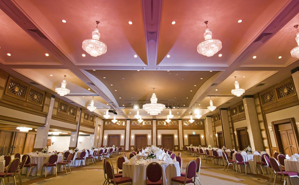 Danat Al Ain Resort Buitenkant foto The Grand Ballroom